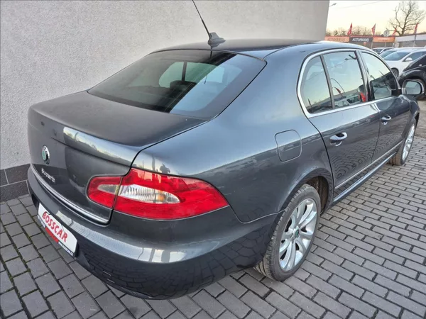 Škoda Superb 2,0 TDI 125KW DSG Kůže Xenon - foto 6