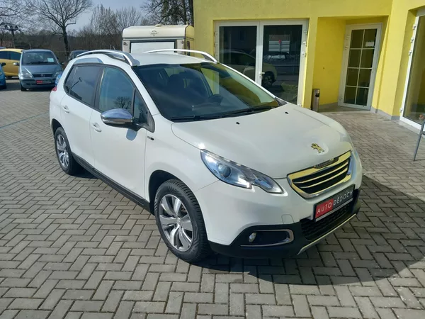 Peugeot 2008 1,6HDi STYLE NAVI VYHŘ.SED.