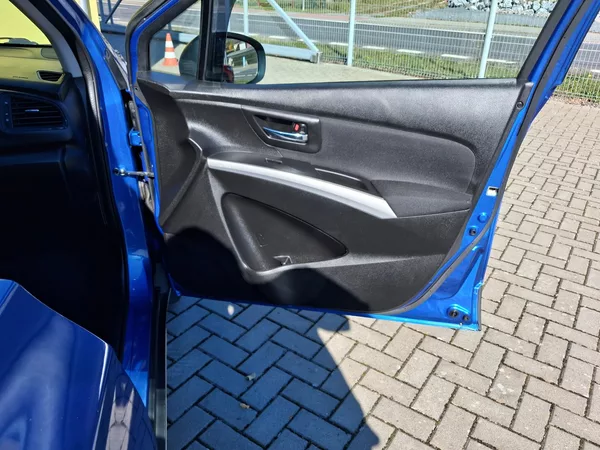 Suzuki SX4 S-Cross 1,6i 88kw LPG 4x4 NAVI 2x KOLA - foto 17