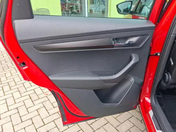 Škoda Karoq 2,0TDi DSG 4x4 SPORTLINE NAVI - foto 18