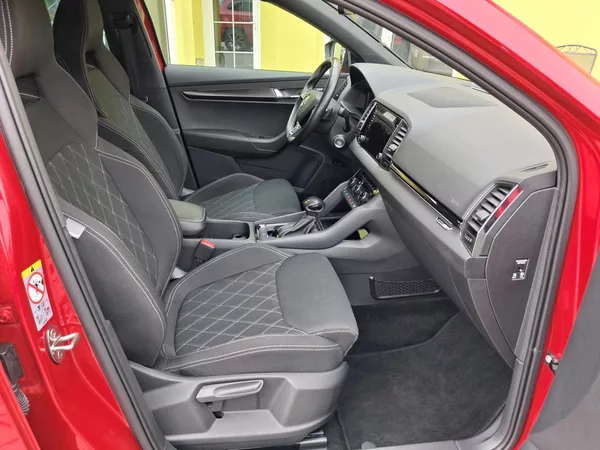 Škoda Karoq 2,0TDi DSG 4x4 SPORTLINE NAVI - foto 25