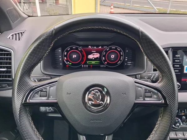 Škoda Karoq 2,0TDi DSG 4x4 SPORTLINE NAVI - foto 30