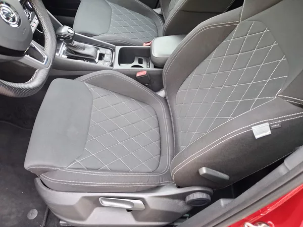 Škoda Karoq 2,0TDi DSG 4x4 SPORTLINE NAVI - foto 43