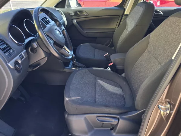 Škoda Yeti 1,2TSi DSG NAVI BEZ KOROZE! - foto 10