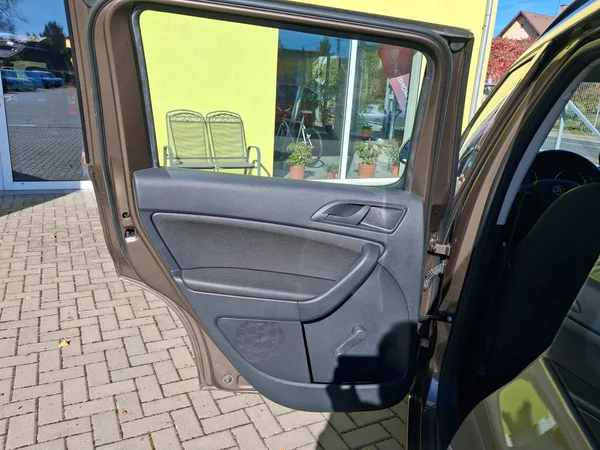 Škoda Yeti 1,2TSi DSG NAVI BEZ KOROZE! - foto 14