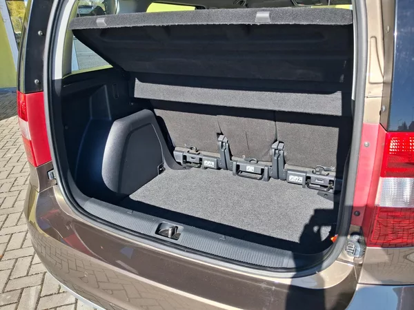 Škoda Yeti 1,2TSi DSG NAVI BEZ KOROZE! - foto 15