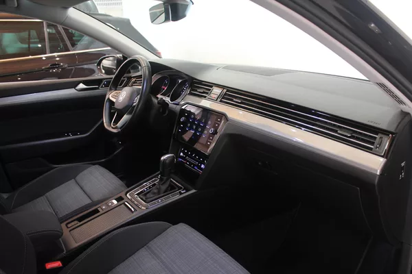 Volkswagen Passat 2.0TDI DSG Nez.Topení LED - foto 20