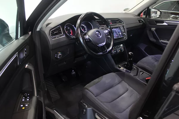 Volkswagen Tiguan 2.0TDI 110kW R-Line FULL LED - foto 14
