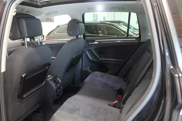 Volkswagen Tiguan 2.0TDI 110kW R-Line FULL LED - foto 18
