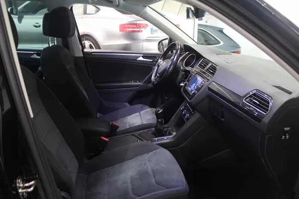 Volkswagen Tiguan 2.0TDI 110kW R-Line FULL LED - foto 24