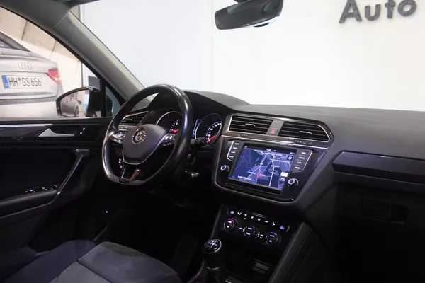 Volkswagen Tiguan 2.0TDI 110kW R-Line FULL LED - foto 27