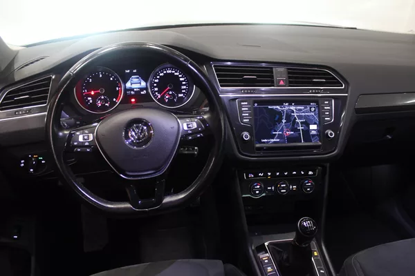 Volkswagen Tiguan 2.0TDI 110kW R-Line FULL LED - foto 39