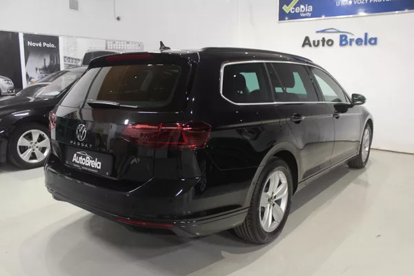 Volkswagen Passat 2.0TDI DSG Matrix display - foto 12