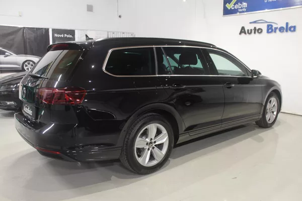 Volkswagen Passat 2.0TDI DSG Matrix display - foto 13
