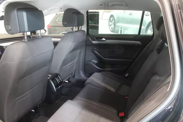 Volkswagen Passat 2.0TDI DSG Matrix display - foto 17