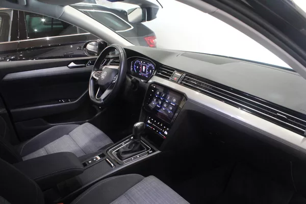 Volkswagen Passat 2.0TDI DSG Matrix display - foto 19
