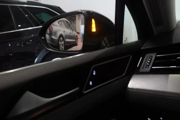 Volkswagen Passat 2.0TDI DSG Matrix display - foto 31