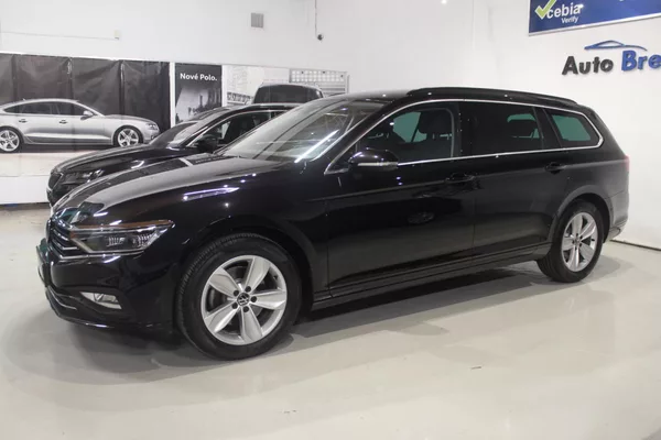 Volkswagen Passat 2.0TDI DSG Matrix display - foto 7