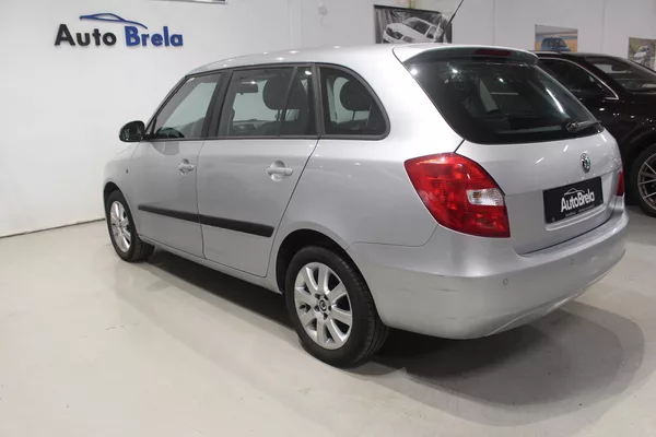Škoda Fabia 1.2TSI 63kW Klima - foto 10