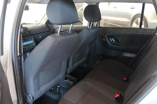 Škoda Fabia 1.2TSI 63kW Klima - foto 16