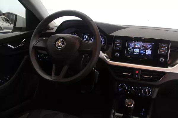 Škoda Scala 1.0 TSI 70kW Klima LED - foto 24