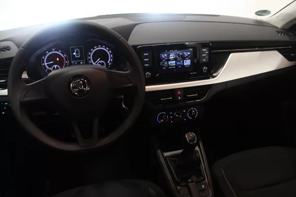 Škoda Scala 1.0 TSI 70kW Klima LED - foto 30