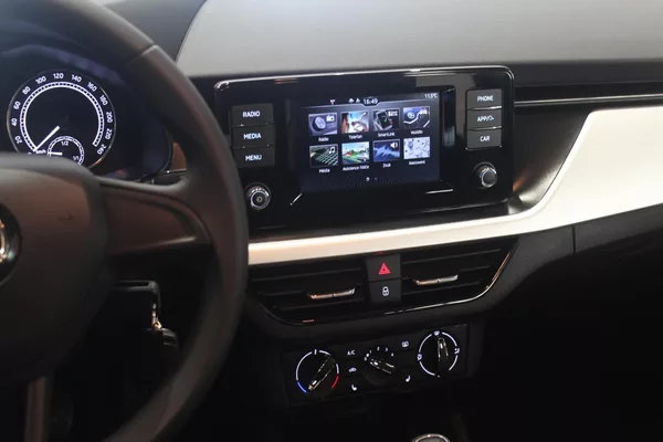 Škoda Scala 1.0 TSI 70kW Klima LED - foto 31