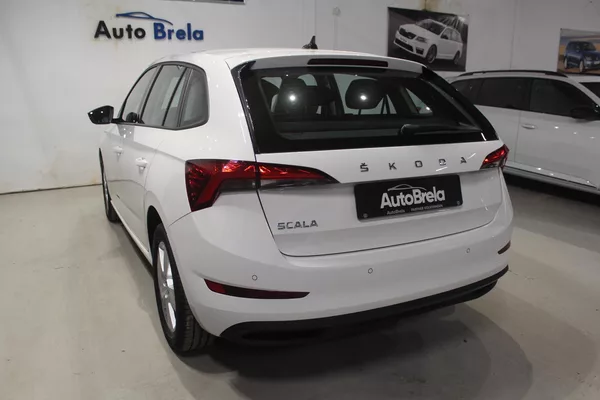 Škoda Scala 1.0 TSI 70kW Klima LED - foto 8
