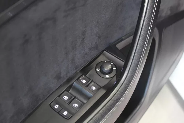 Škoda Superb 2.0TDI DSG SportLine Display - foto 16