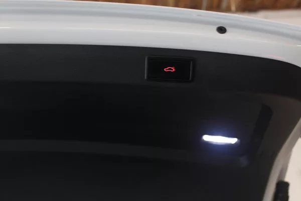 Škoda Superb 2.0TDI DSG SportLine Display - foto 21