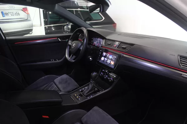 Škoda Superb 2.0TDI DSG SportLine Display - foto 22