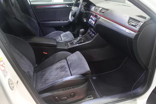 Škoda Superb 2.0TDI DSG SportLine Display - foto 25