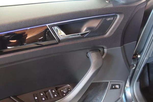 Škoda Kodiaq 2.0TDI DSG 4x4 L&K Navi LED - foto 16