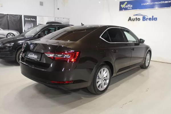 Škoda Superb 2.0TDI DSG STYLE+ Navi LED - foto 13