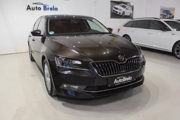 Škoda Superb 2.0TDI DSG STYLE+ Navi LED - foto 2