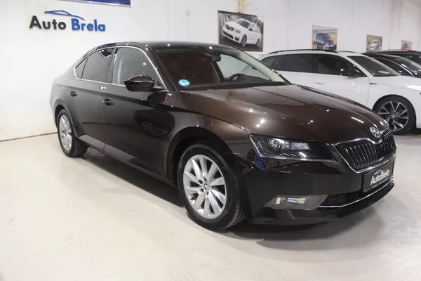 Škoda Superb 2.0TDI DSG STYLE+ Navi LED - foto 3