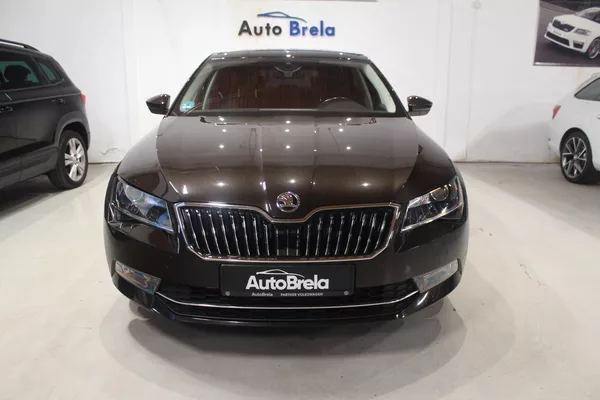 Škoda Superb 2.0TDI DSG STYLE+ Navi LED - foto 4