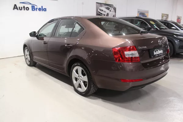 Škoda Octavia 1.2TSI DSG Elegance - foto 10