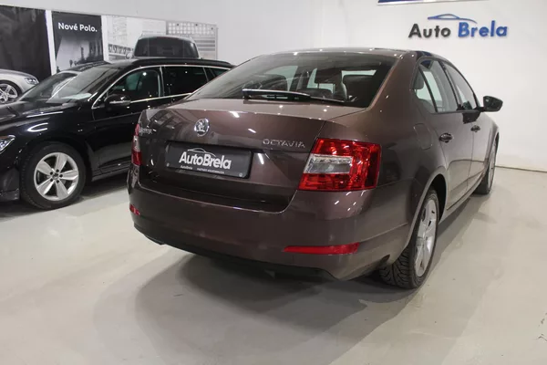 Škoda Octavia 1.2TSI DSG Elegance - foto 12