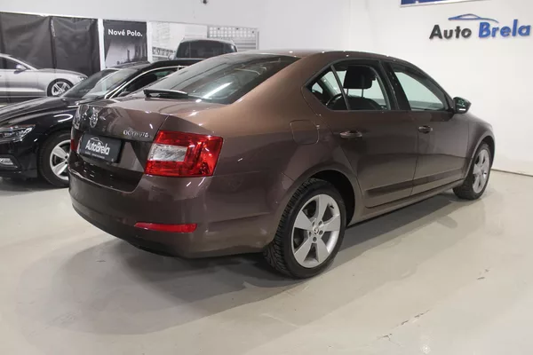 Škoda Octavia 1.2TSI DSG Elegance - foto 13