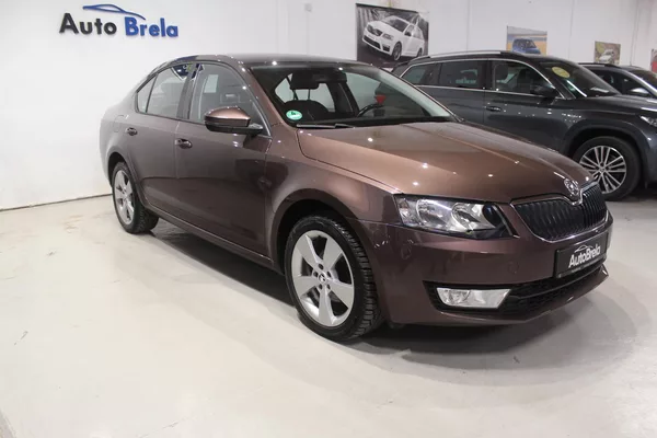 Škoda Octavia 1.2TSI DSG Elegance - foto 3