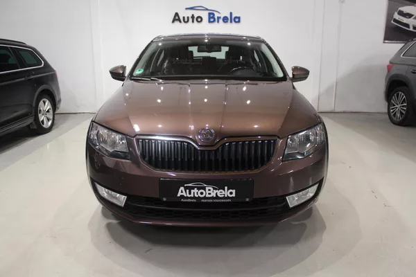 Škoda Octavia 1.2TSI DSG Elegance - foto 4