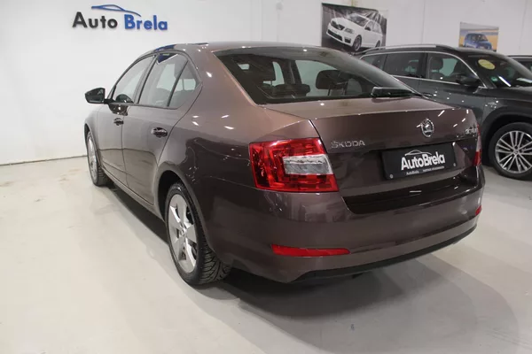 Škoda Octavia 1.2TSI DSG Elegance - foto 9