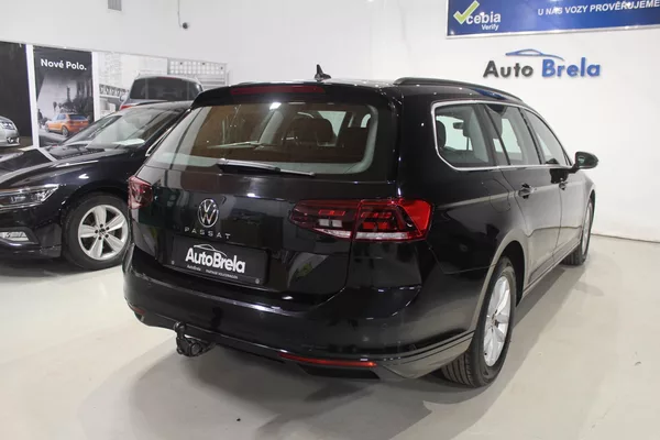 Volkswagen Passat 2.0TDI DSG Display LED - foto 11