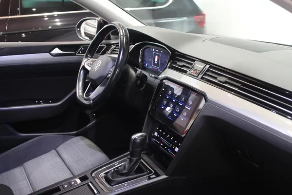 Volkswagen Passat 2.0TDI DSG Display LED - foto 19