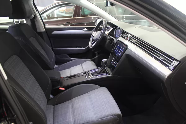 Volkswagen Passat 2.0TDI DSG Display LED - foto 21