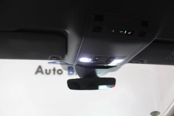 Volkswagen Passat 2.0TDI DSG Display LED - foto 33
