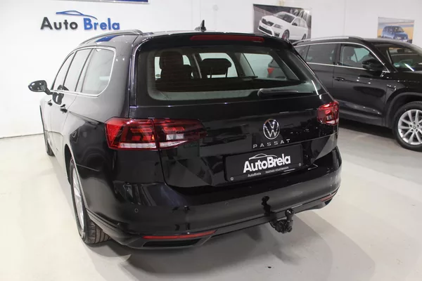 Volkswagen Passat 2.0TDI DSG Display LED - foto 8