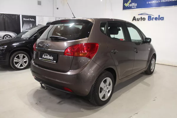 Kia Venga 1.4 66kW Klima ČR - foto 13