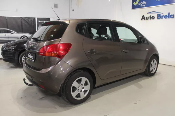 Kia Venga 1.4 66kW Klima ČR - foto 14
